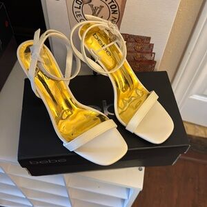 NWT Bebe Myra Heel Metal Heels